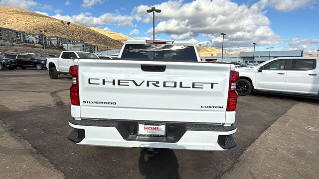 2025 Chevrolet Silverado 1500 Custom 4