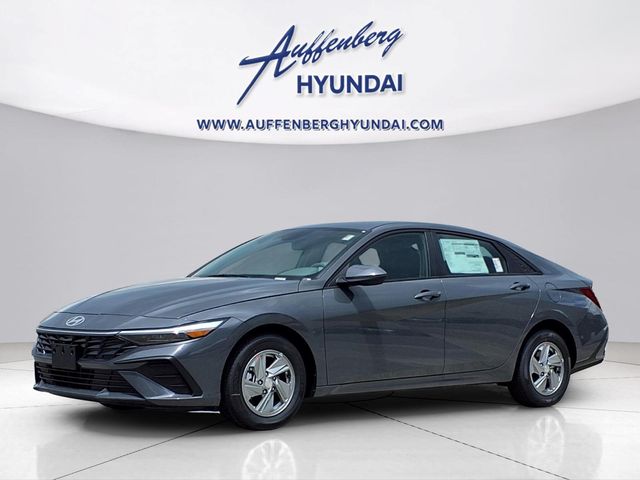 Ecotronic Gray 2026 Hyundai Elantra Sedan Front-Wheel Drive Continuously Variable Transmission