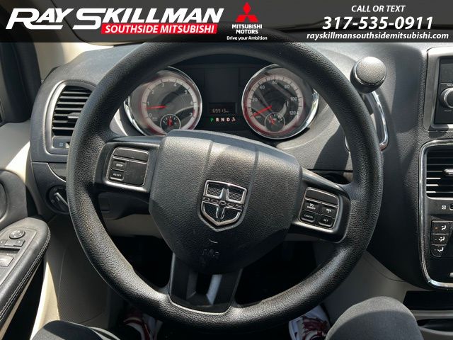 Used 2015 Red Dodge SE Plus image 16