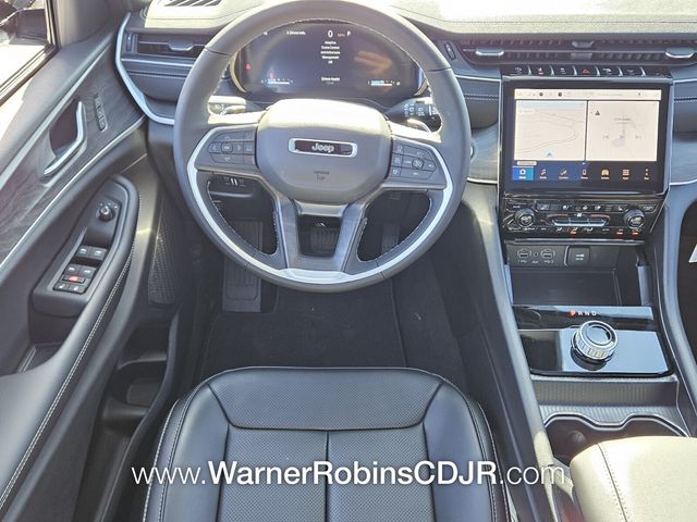 New 2025 White Jeep Limited image 7