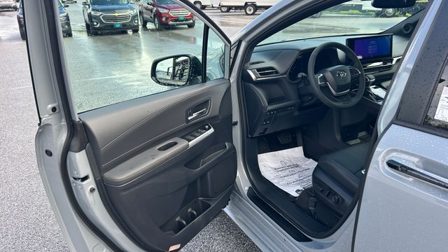 New 2026 Toyota Sienna Van