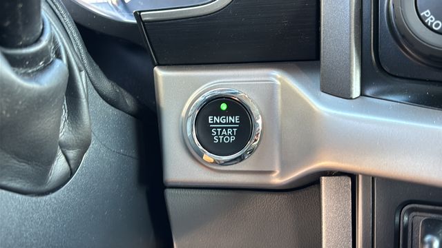 Used 2023 White Ford XLT image 29
