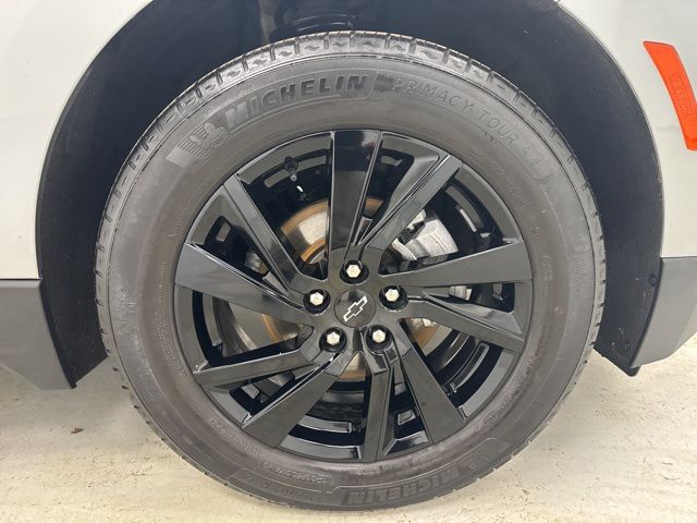 used 2023 Chevrolet Equinox car, priced at $19,958