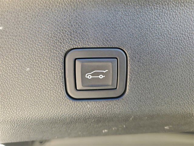 Used 2024  Chevrolet LT image 36