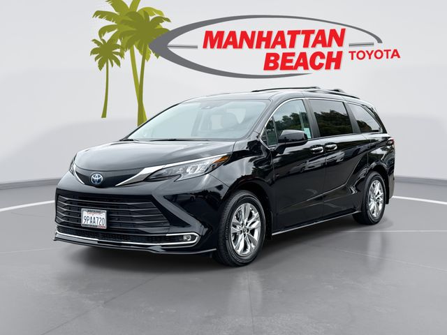 Midnight Black Metallic 2024 Toyota Sienna XLE 7-Passenger FWD Minivan Front-Wheel Drive Continuously Variable Transmission