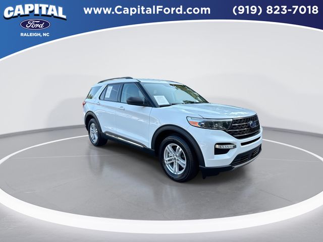 Used 2021 White Ford XLT image 2