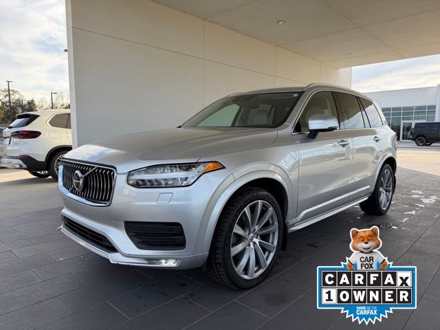 2021 Volvo XC90 Base's photo