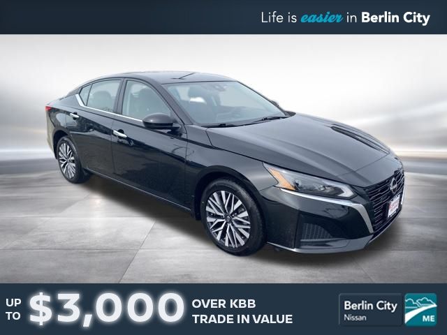 Super Black Clearcoat 2023 Nissan Altima 2.5 SV AWD Sedan All-Wheel Drive Continuously Variable Transmission