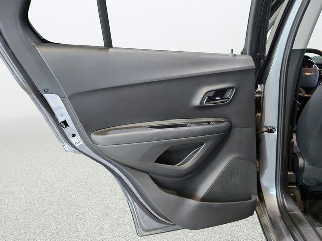 Used 2020 Chevrolet Trax SUV