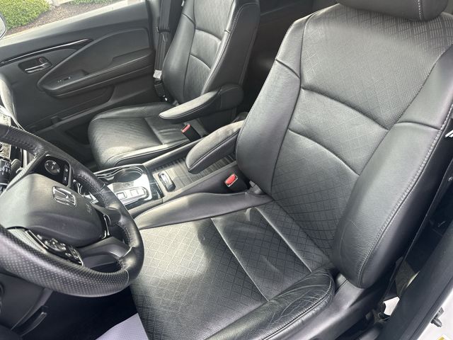 Used 2019  Honda Touring image 15