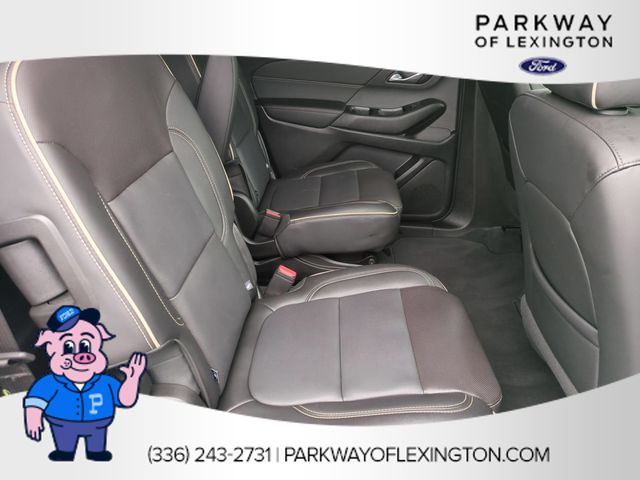 Used 2023 White Chevrolet Premier image 34