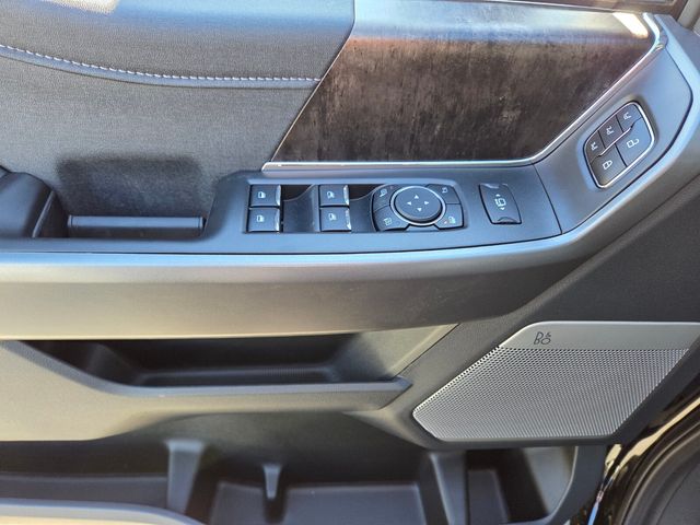 New 2025 Ford Super Duty F-350 Crew Cab Lariat