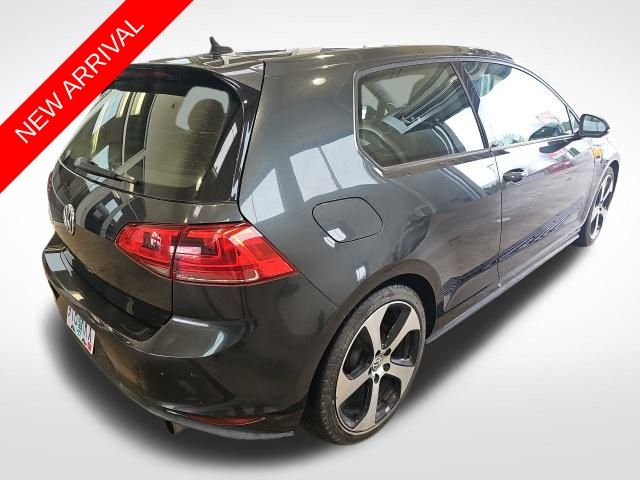 2015 Volkswagen Golf GTI 2.0T SE 9