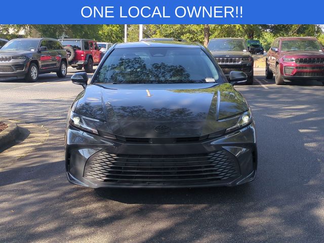 Used 2025  Toyota LE image 8