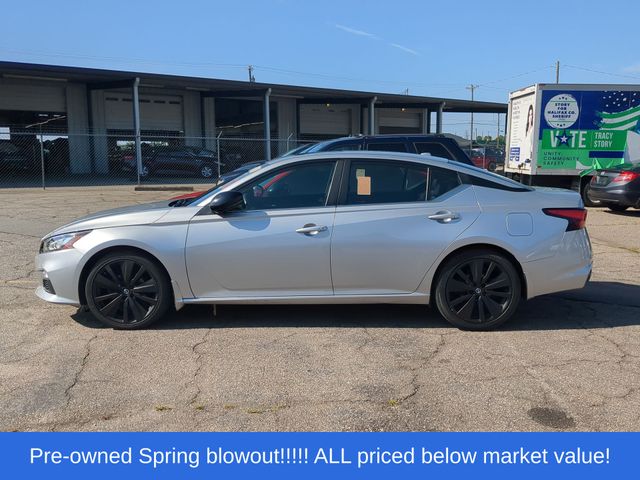 Used 2020 Brilliant Silver Metallic Nissan 2.5 SR image 2