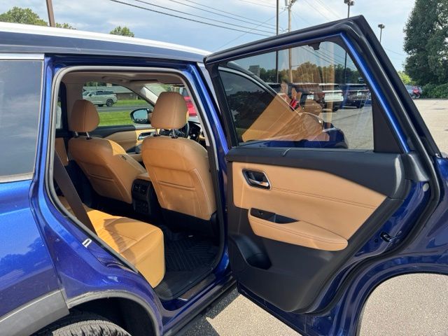 Used 2021 Blue Nissan Platinum image 15