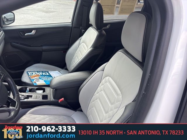 Used Car 2023 Ford Escape  Platinum For Sale Under $30,000 In San Antonio, Texas