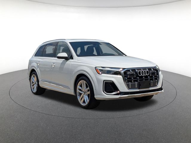 new 2025 Audi Q7 car, priced at $71,796