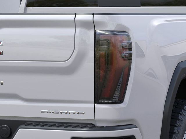 2025 GMC Sierra 2500HD Denali 11