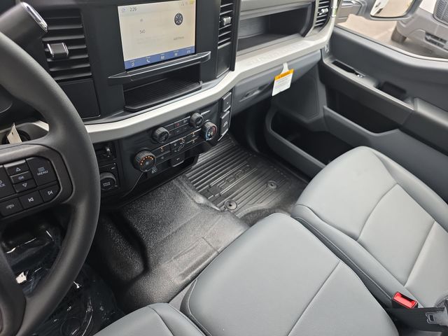New 2026 Oxford White Ford F-350® XL image 20