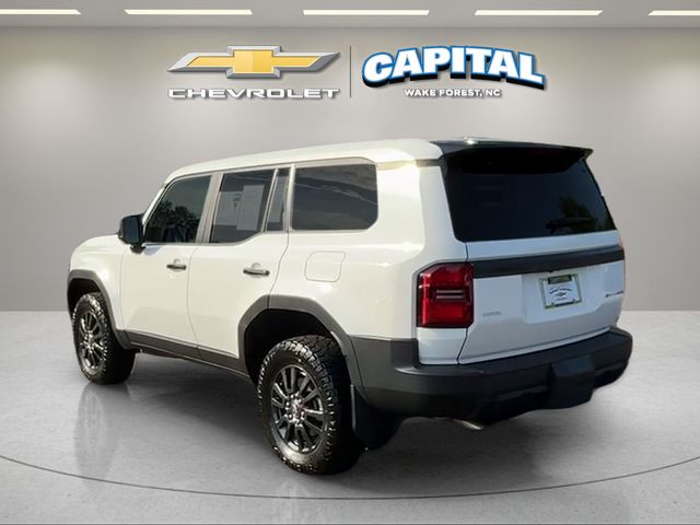 Used 2024 White Toyota 1958 image 3