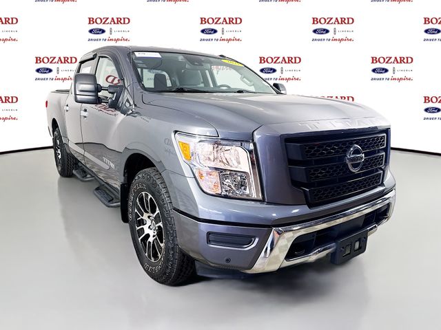 2021 Nissan Titan SV Crew Cab 4WD