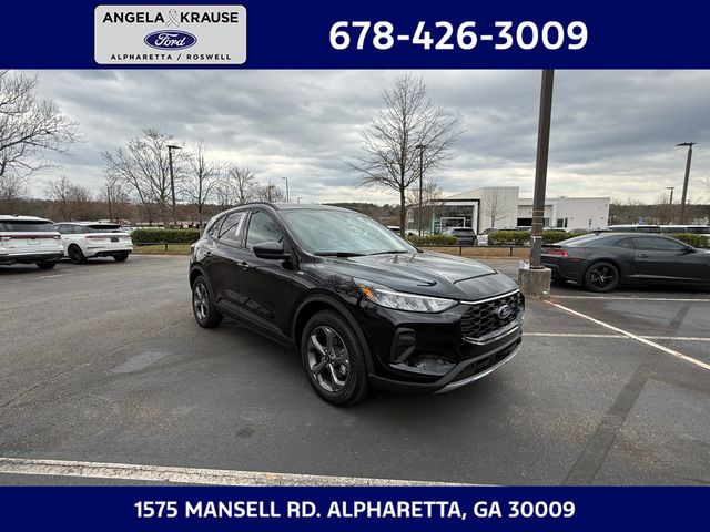 2025 Ford Escape ST-Line photo