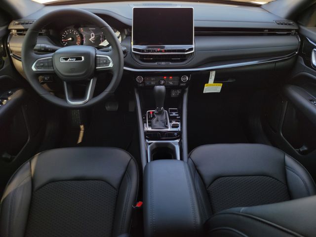 2026 Jeep Compass Latitude - 9