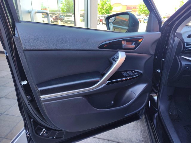 Used 2024 Black Mitsubishi LE image 12