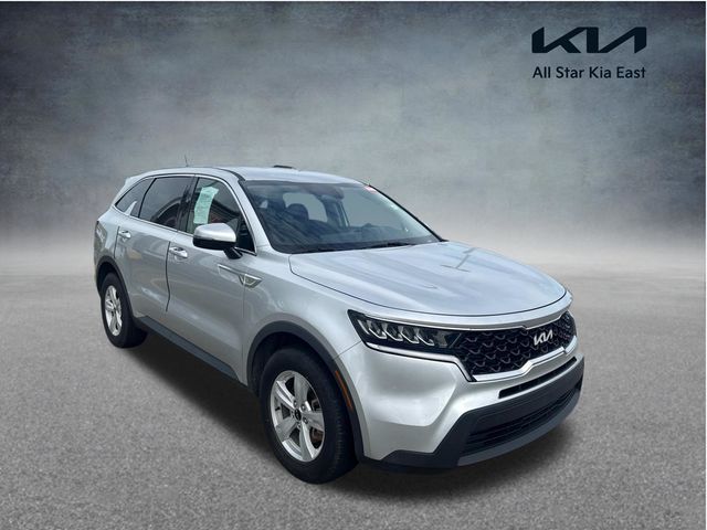 Sparkling Silver 2022 Kia Sorento LX FWD SUV / Crossover Front-Wheel Drive 8-Speed Automatic