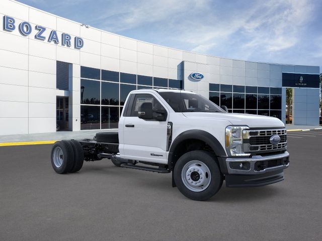 2026 Oxford White Ford F-600SD XLT 145 WB 4X4 Chassis
