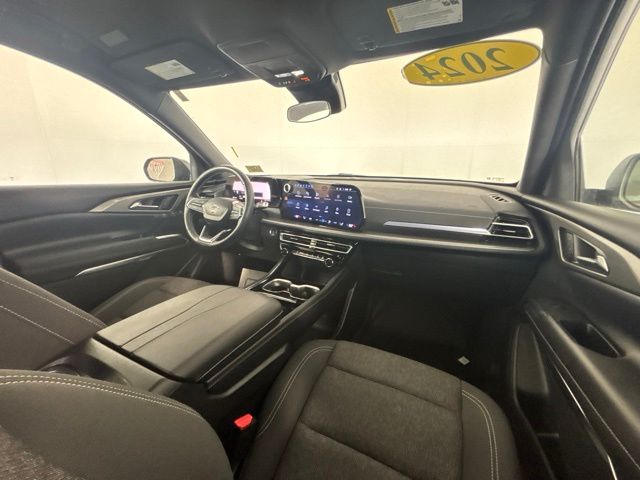 Used 2024 Chevrolet Traverse SUV