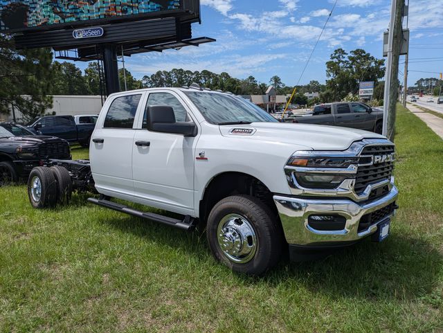 2026 Ram 3500 Chassis Tradesman/Big Horn