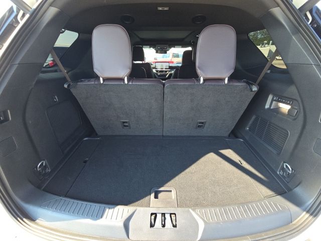 2025 Ford Explorer Platinum:B01877