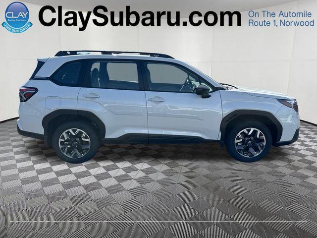2025 Subaru Forester photo