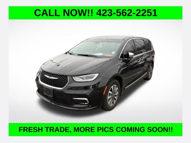 Brilliant Black Crystal Pearlcoat 2023 Chrysler Pacifica Hybrid Limited FWD Minivan Front-Wheel Drive Continuously Variable Transmission