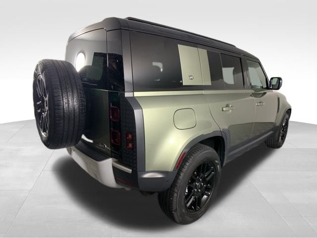 2021 Land Rover Defender 110 S 7