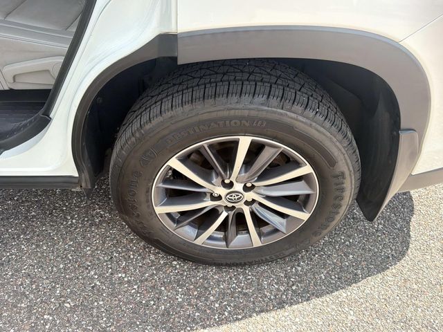Used 2019 Toyota Highlander SUV