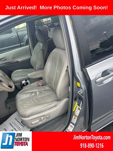 Used 2011 Toyota Sienna Van