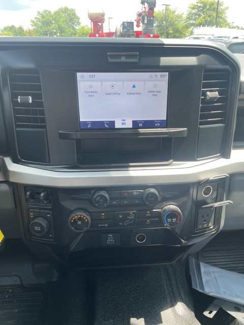 2025 Ford F-550 Super Duty 