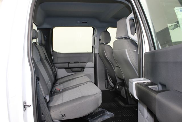 2025 Ford F-350SD XL photo