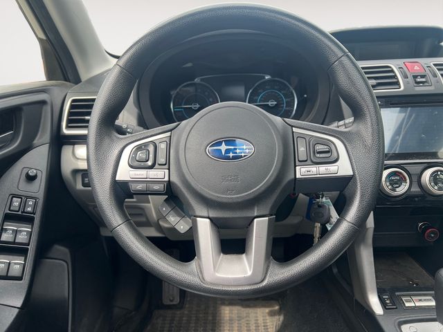 Used 2017 Crystal White Pearl Subaru 2.5i Premium image 13