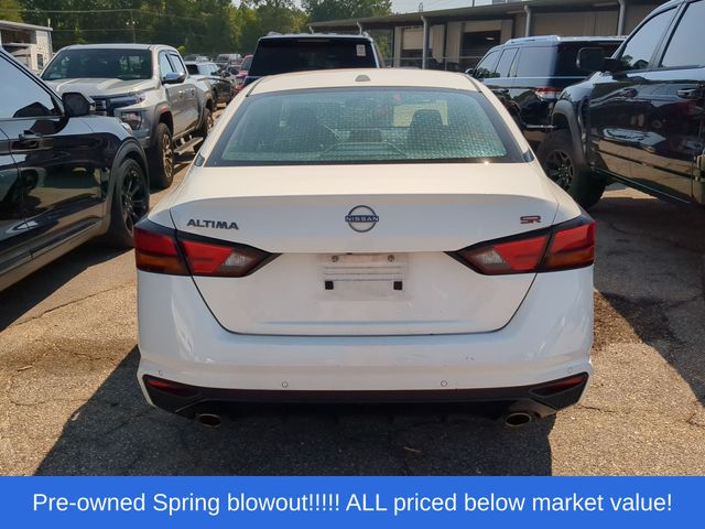 Used 2024 Glacier White Nissan 2.5 SR image 3