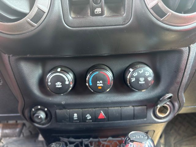 2013 Rock Lobster Clearcoat Jeep Wrangler Unlimited Sport 4X4 SUV