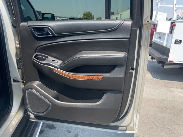 2017 Chevrolet Suburban Premier 24