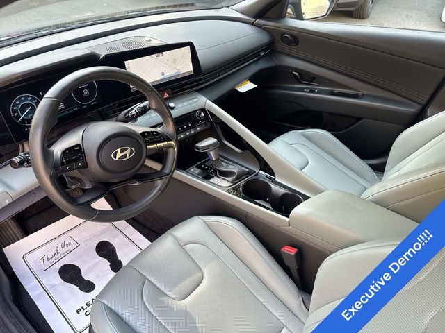 2025 Hyundai Elantra Hybrid