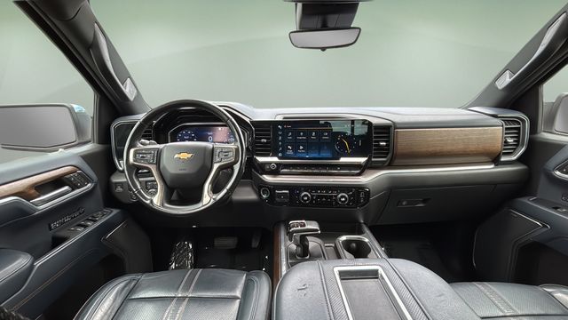 Used 2022 Beige Chevrolet High Country image 16