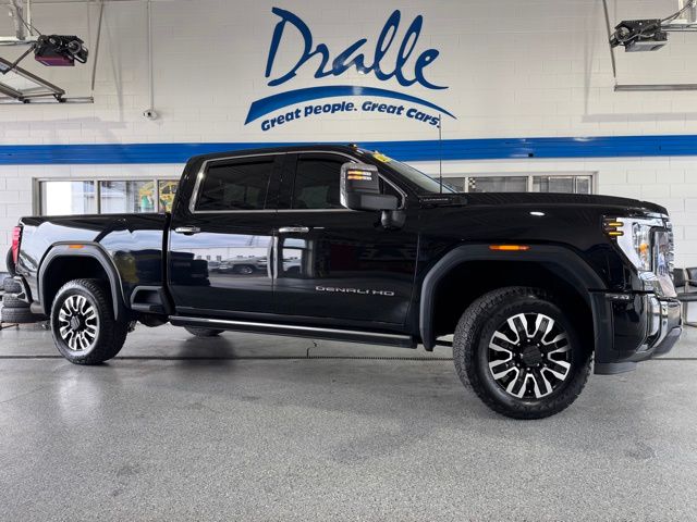 Onyx Black 2024 GMC Sierra 2500HD Denali Ultimate Crew Cab 4WD Pickup Truck Four-Wheel Drive Automatic