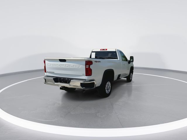 Used 2022 White Chevrolet LT image 10
