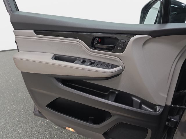 Used 2019 Black Honda Elite image 27